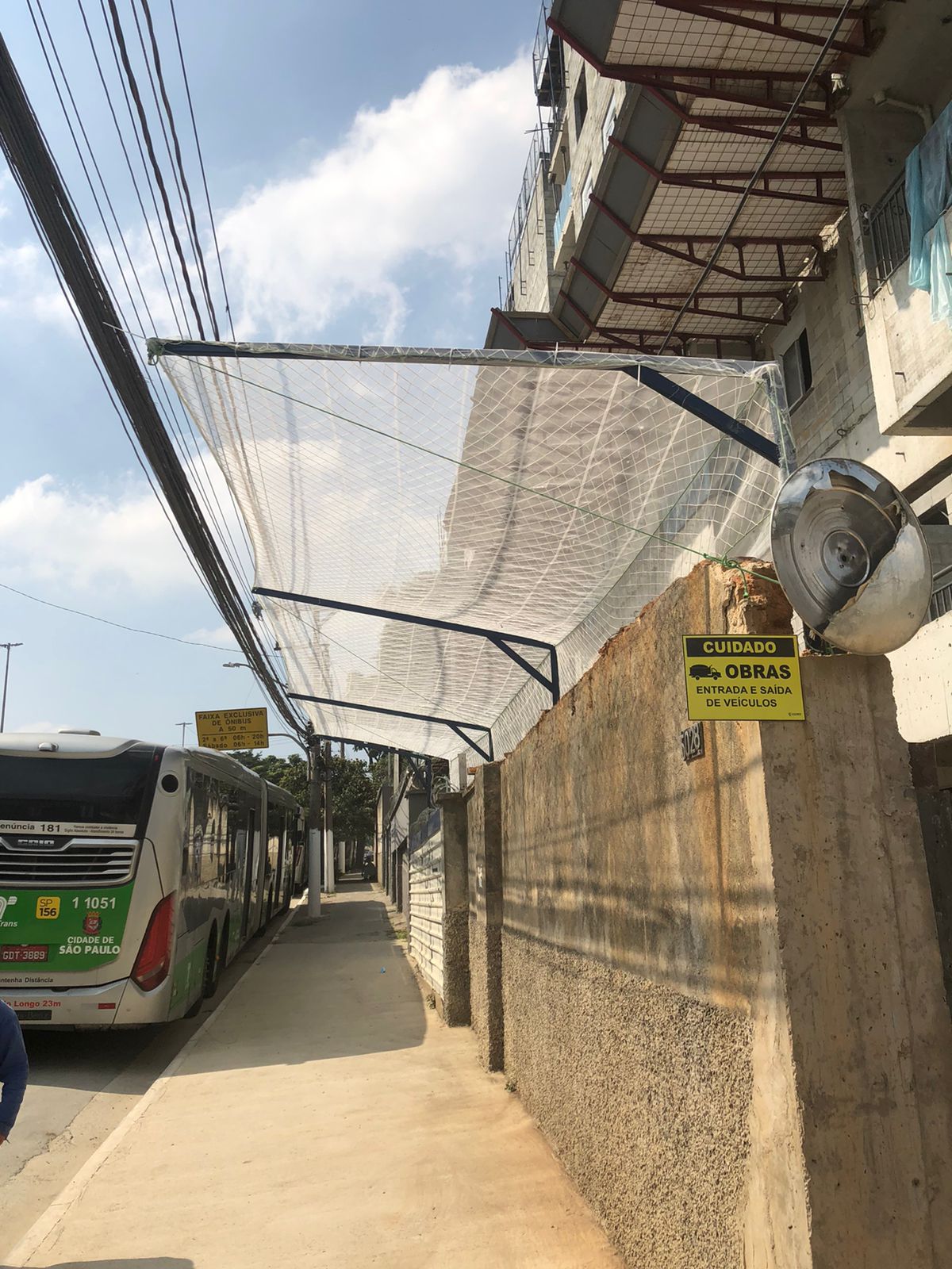 Proteção de calçada